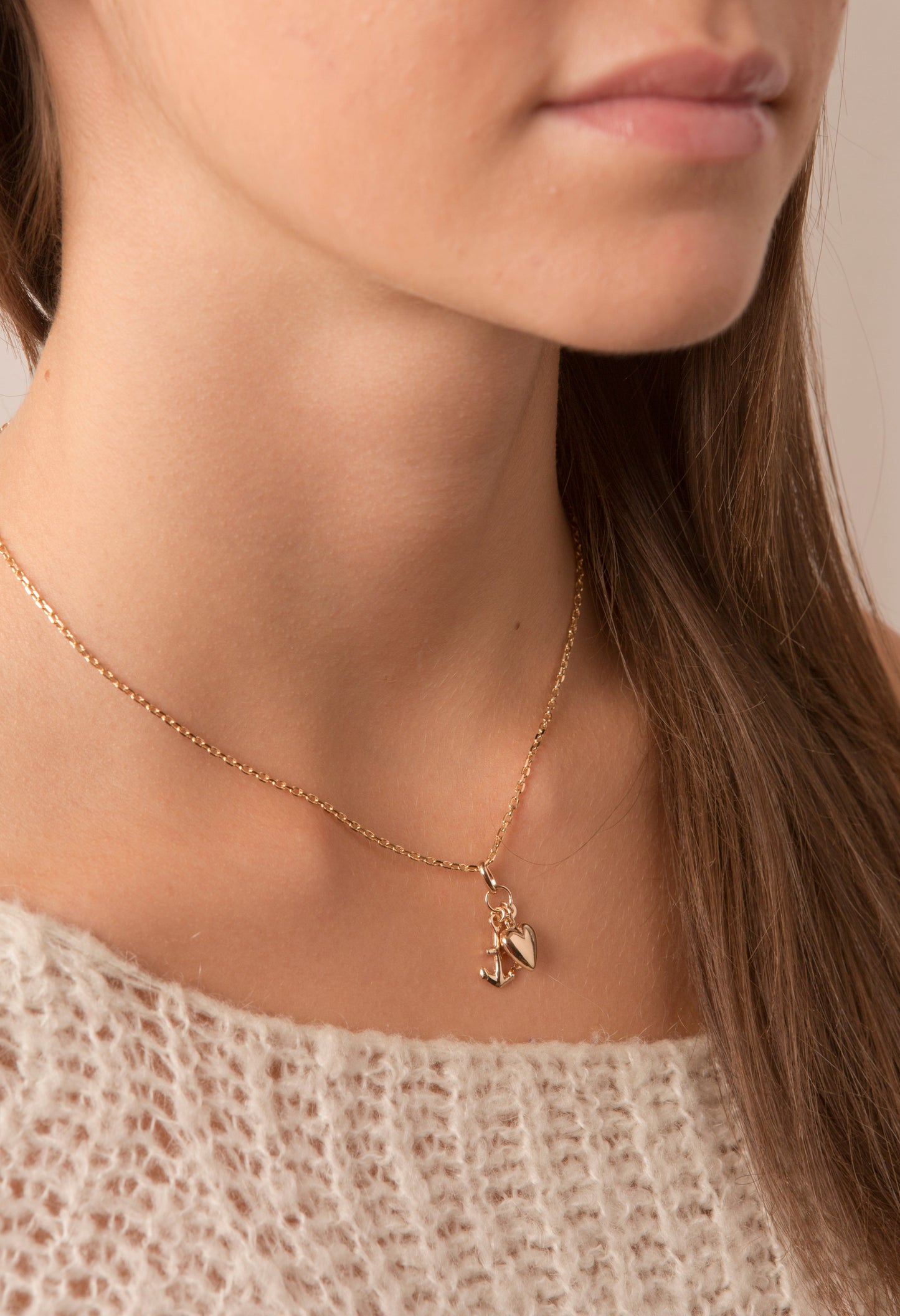 Collier en plaqué or pendentif coeur, croix, ancre marine
