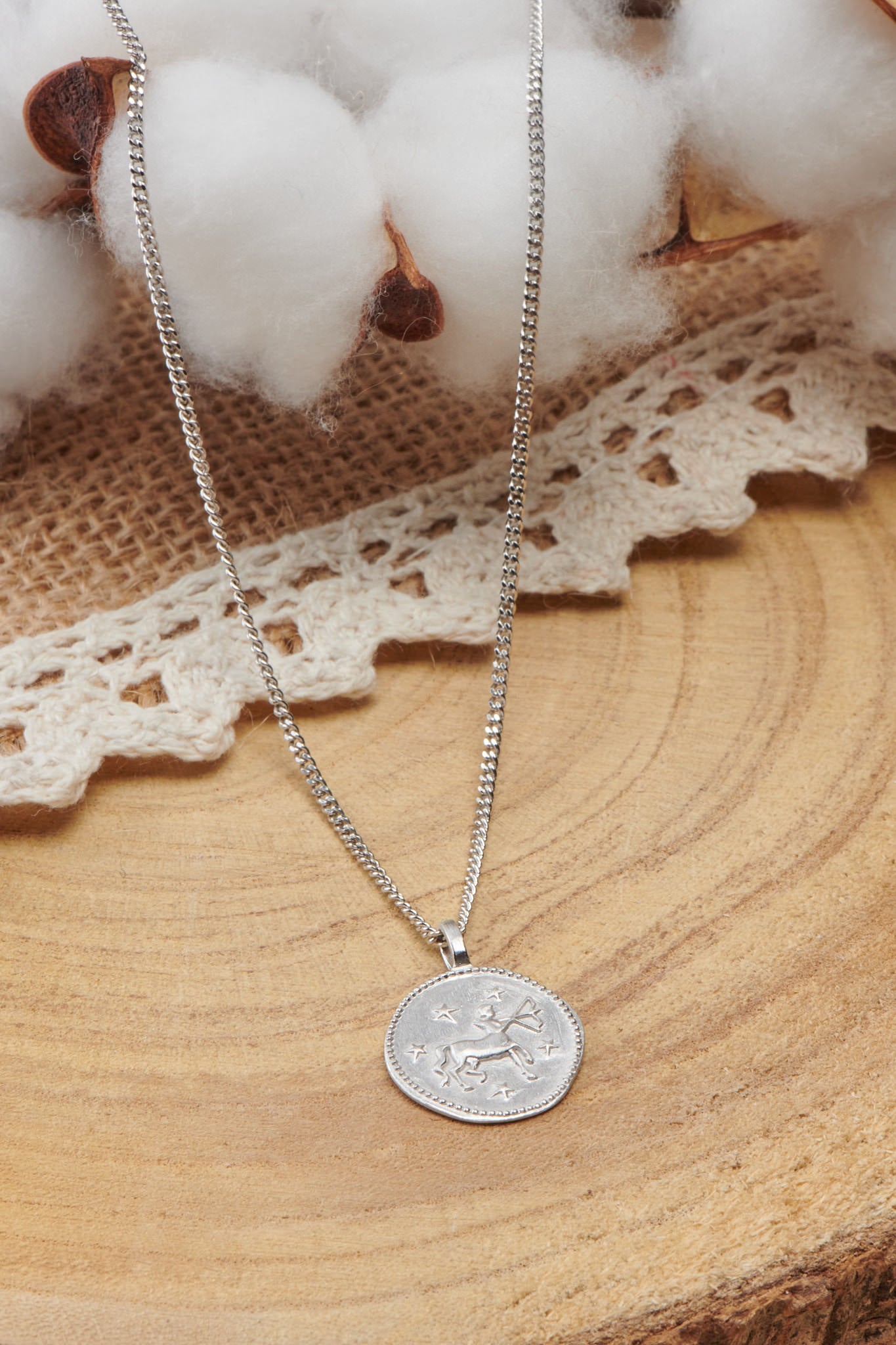 collier en argent avec médaille signe sagittaire