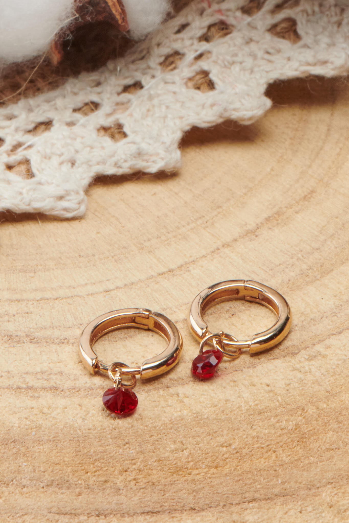 créoles plaqué or avec oxyde de zirconium