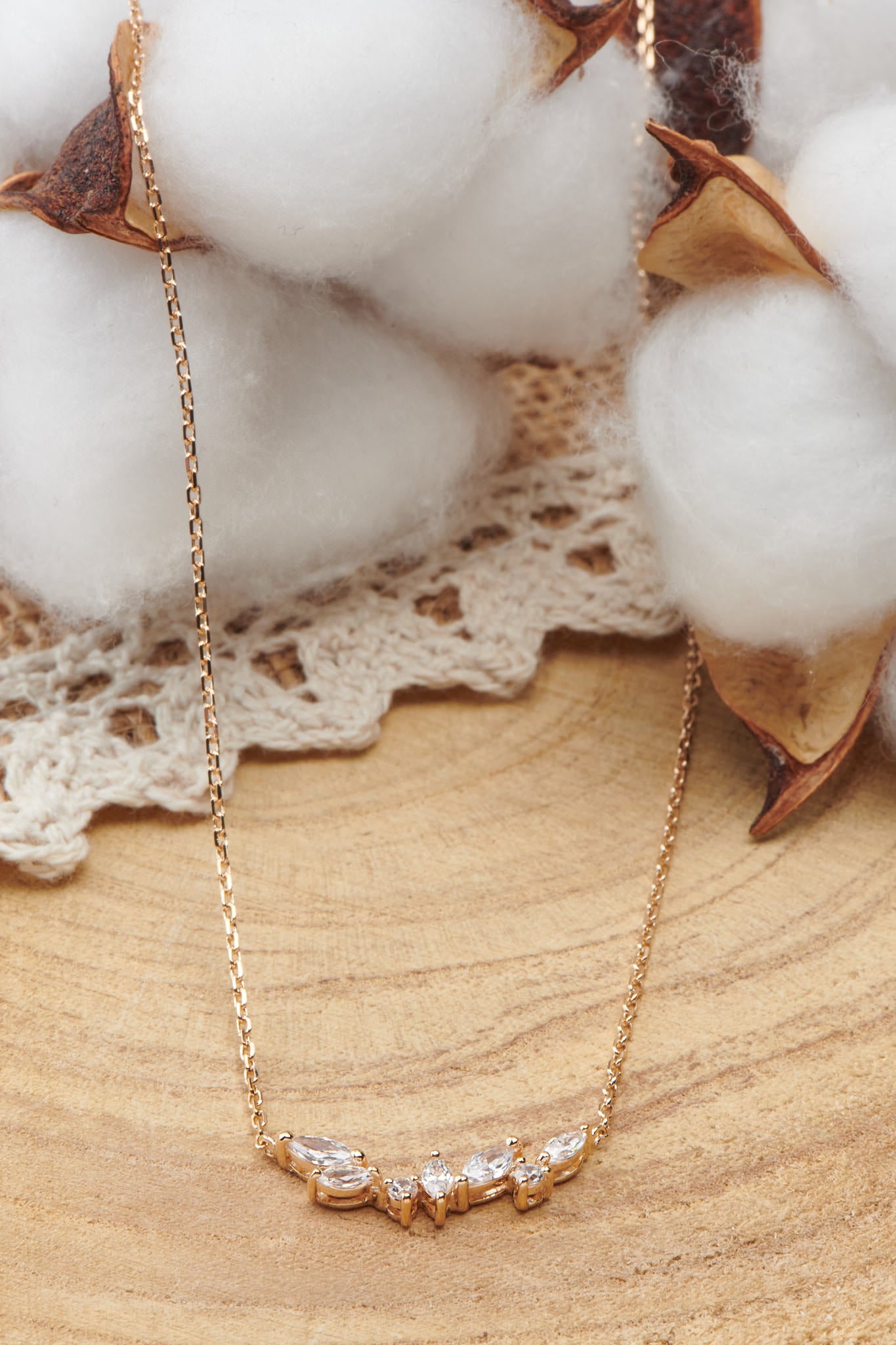 Collier Dana