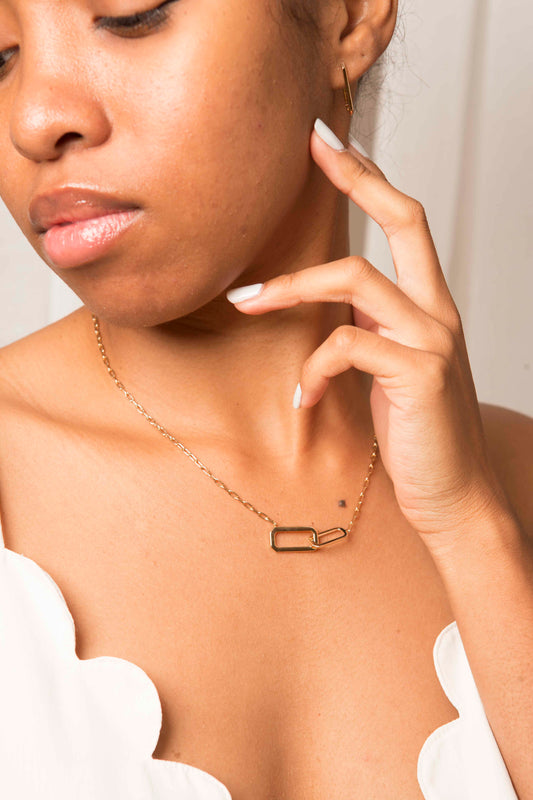 collier plaqué or avec 2 anneaux