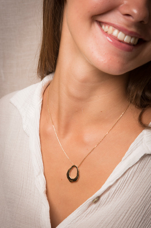collier plaqué or motif oval
