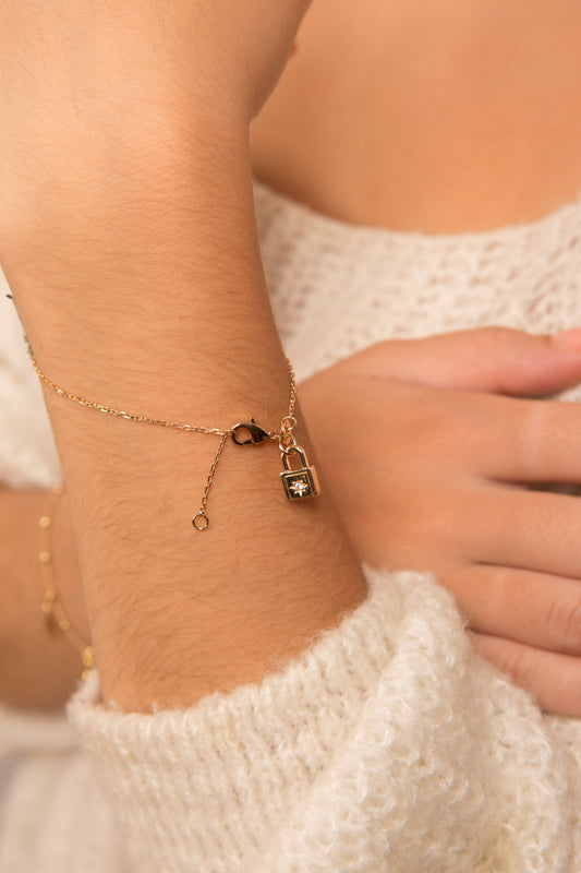 bracelet plaqué or avec cadenas