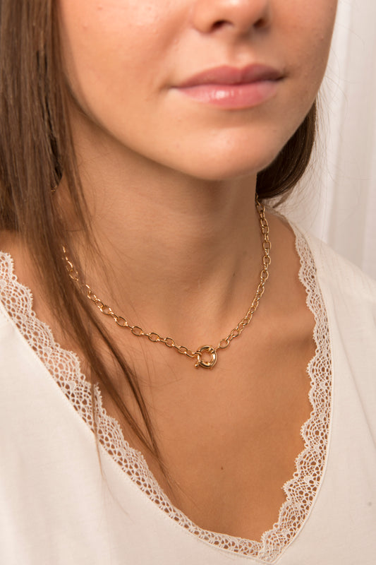 collier plaqué or avec gros fermoir