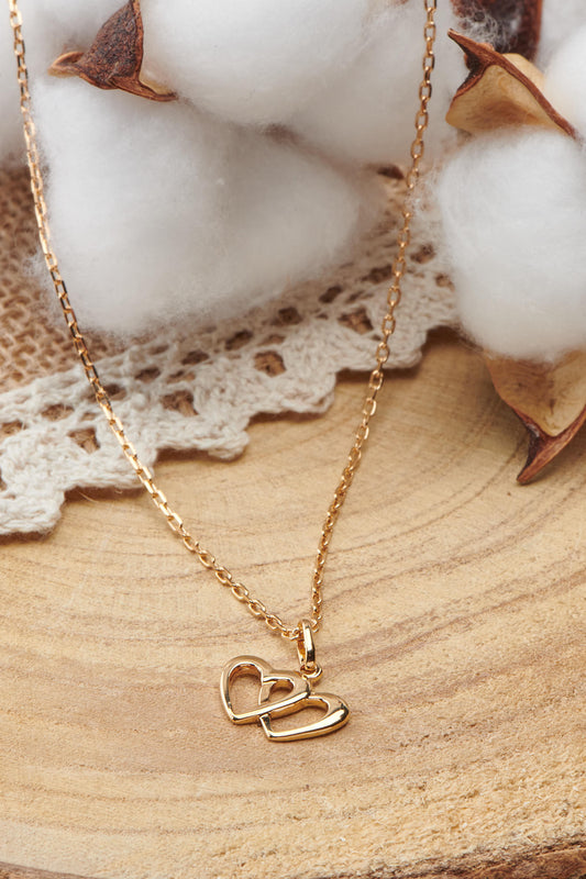 collier plaqué or avec pendentif double coeur