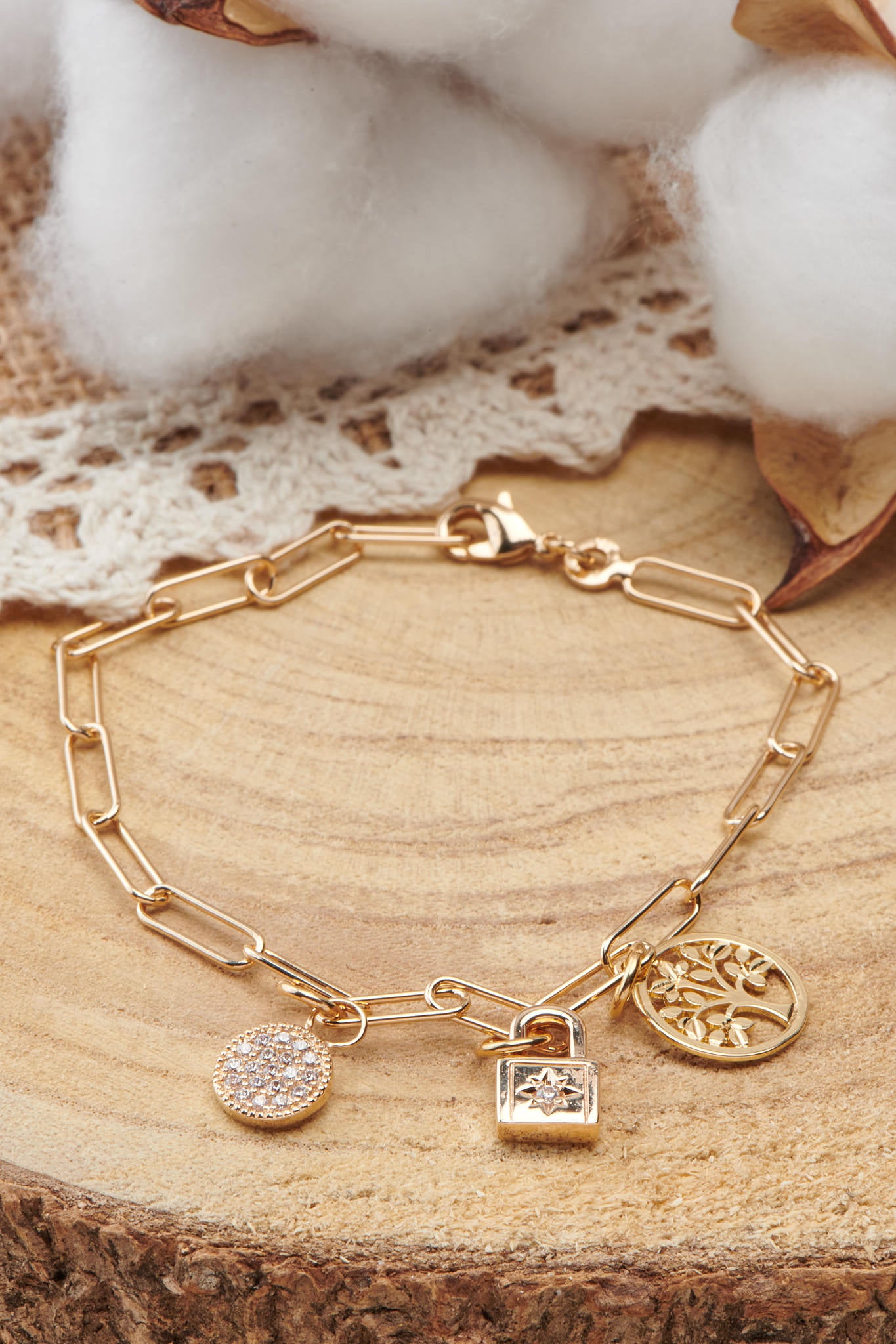 Bracelet en plaqué or 18 carats avec  charm cadenas