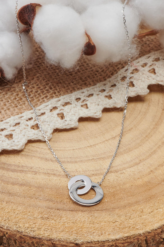 collier argent cercle entrelacés