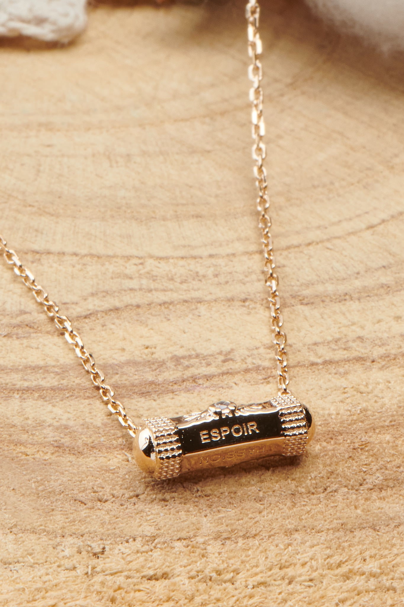 Collier Axel