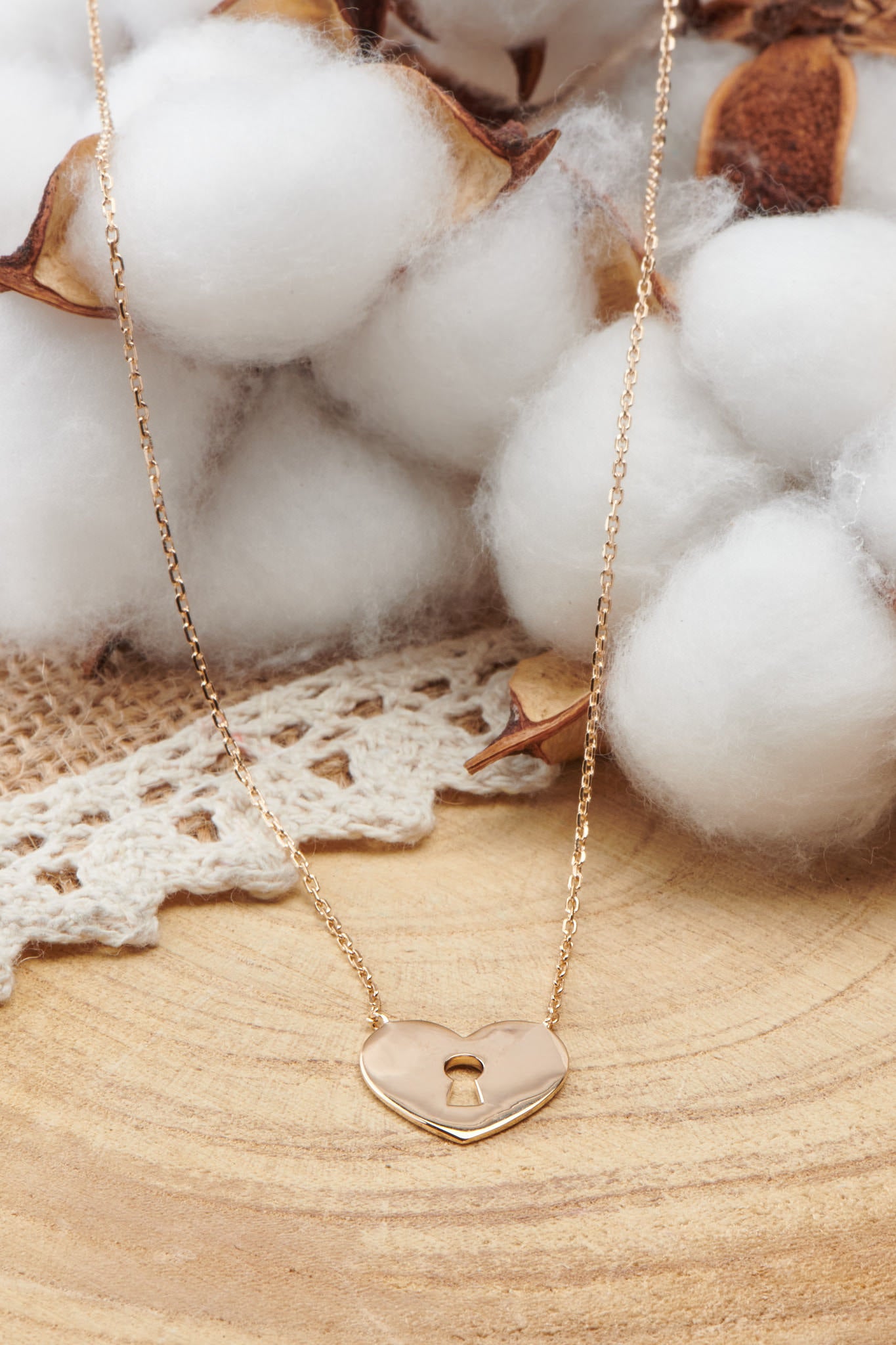 COLLIER COEUR CADENAS